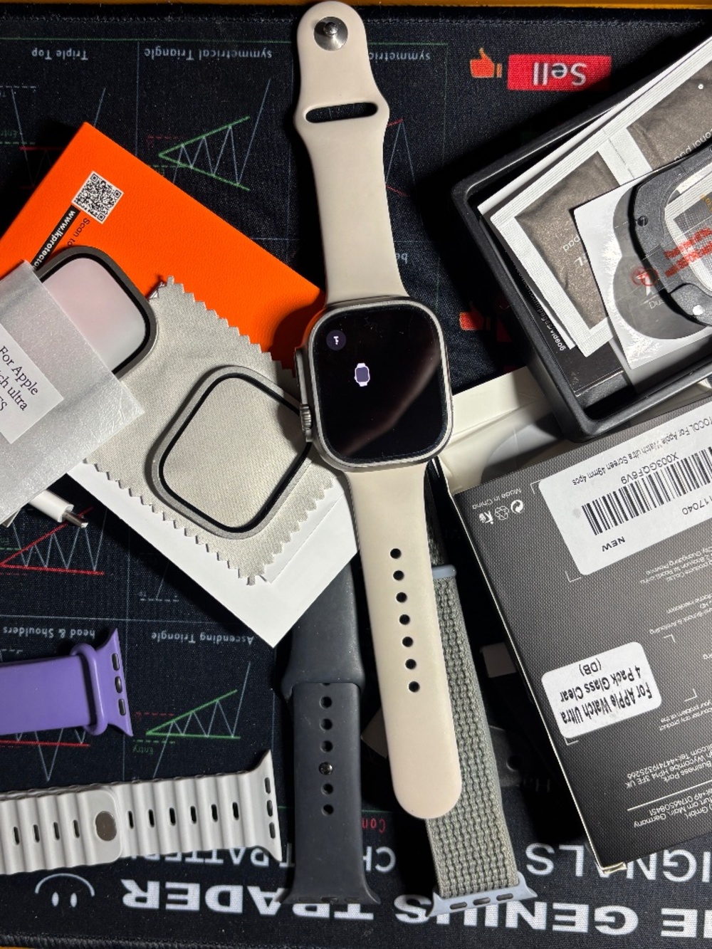 Apple Watch Ultra 2 Titanium 49mm + extras